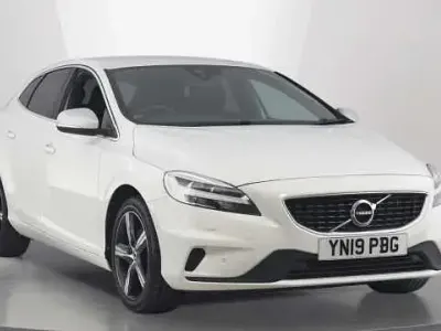 Used Volvo V40 R-Design 121 HP (88 kW) 2019 Hatchback