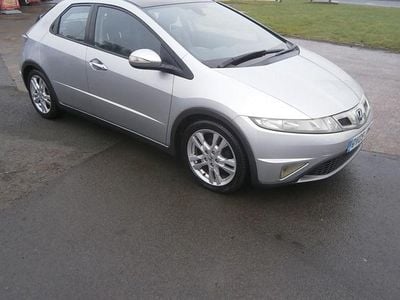 Silver Used 2009 Honda Civic EX Hatchback | £3,495 (Fair price)