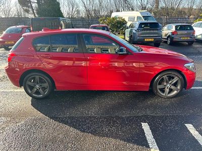 Used BMW 116 Sport Line 2013 Red Hatchback