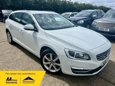 Used Volvo V60 SE Lux 190 HP (139 kW) 2016 White Estate