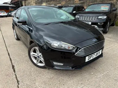 Used Ford Focus Zetec 120 HP (88 kW) 2017 Black Hatchback