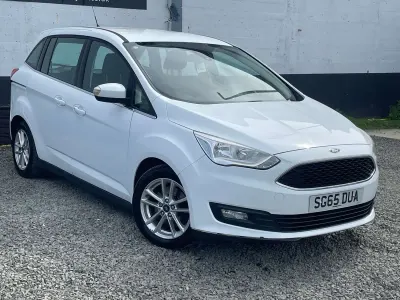Used Ford Grand C-Max Zetec 120 HP (88 kW) 2015 White MPV