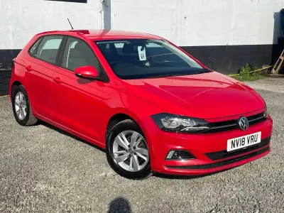 Used VW Polo SE 65 HP (47 kW) 2018 Red Hatchback