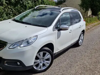 Second-hand Peugeot 2008 2015 Alb SUV