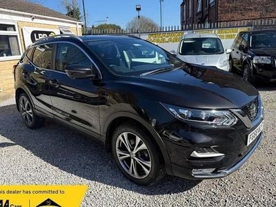 Used Nissan Qashqai N-Connecta 140 HP (102 kW) 2018 Black SUV