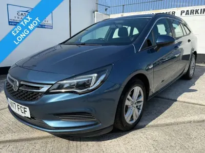Used Vauxhall Astra S 2017 Blue Estate