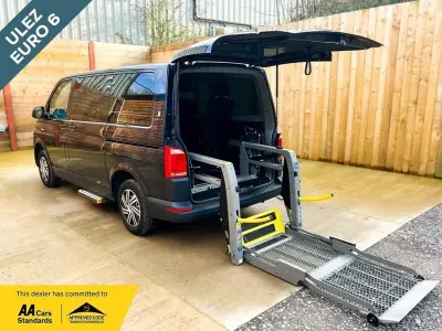 Begagnad VW Transporter 2019 Blå Van