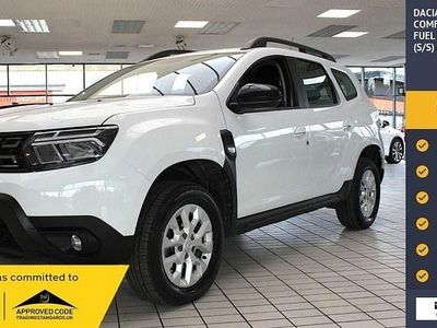 Used Dacia Duster Comfort 100 HP (73 kW) 2022 White SUV