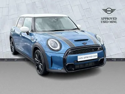 Usado Mini Cooper S Exclusive 176 HP (129 kW) 2024 Azul Citadino