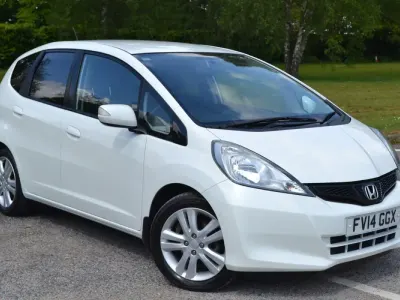 Second-hand Honda Jazz ES 99 CP (72 kW) 2014 Alb Hatchback