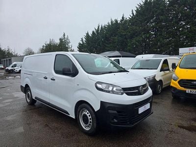 Used Vauxhall Vivaro S 100 HP (73 kW) 2023 White MPV