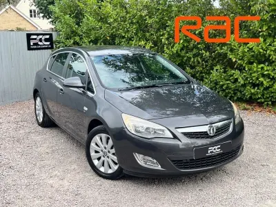 Used Vauxhall Astra Elite 165 HP (121 kW) 2011 Grey Hatchback