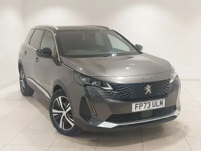 Używany Peugeot 5008 GTi 131 KM (96 kW) 2023 Szary SUV