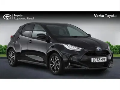 Used Toyota Yaris Design 113 HP (83 kW) 2022 Black Hatchback