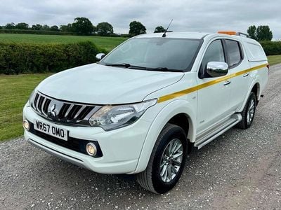 Used Mitsubishi L200 2017 White Pickup