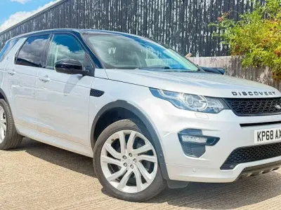 Used Land Rover Discovery Sport HSE Dynamic 180 HP (132 kW) 2018 Silver SUV