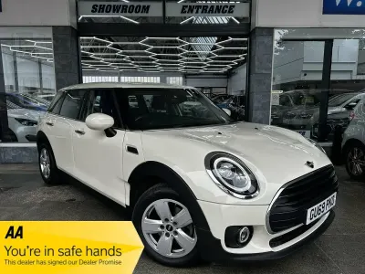 Second-hand Mini Cooper Clubman Classic 136 CP (100 kW) 2019 Alb Break