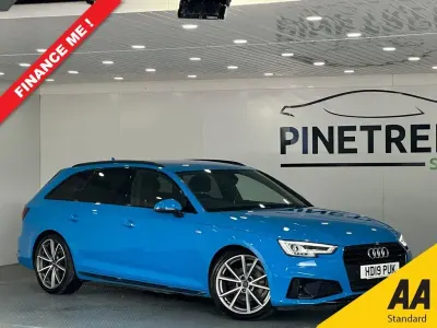 Begagnad Audi A4 Black Edition 150 HK (110 kW) 2019 Blå Kombi