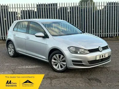 Używany VW Golf VII SE 2014 Srebrny Hatchback