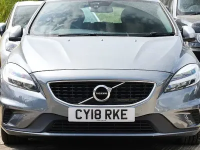 Used Volvo V40 R-Design 122 HP (89 kW) 2018 Grey Hatchback