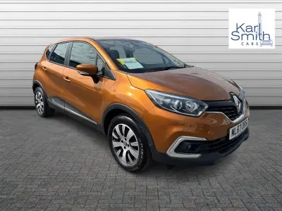 Used Renault Captur Expression+ 90 HP (66 kW) 2017 Orange SUV