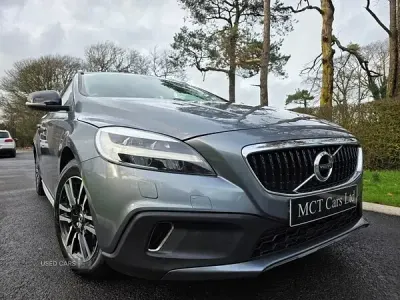 Usado Volvo V40 2017 Cinzento Citadino