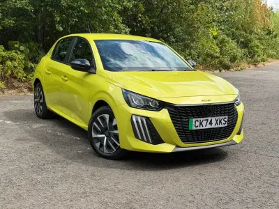 Used Peugeot e-208 Active 114 kW (156 HP) 2024 Yellow Hatchback