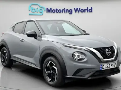 Used Nissan Juke N-Connecta 114 HP (83 kW) 2023 Grey SUV