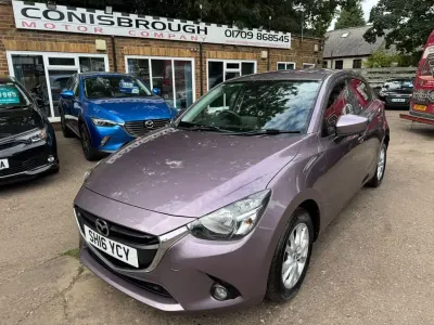 Used Mazda 2 88 HP (64 kW) 2016 Mauve/purple Hatchback