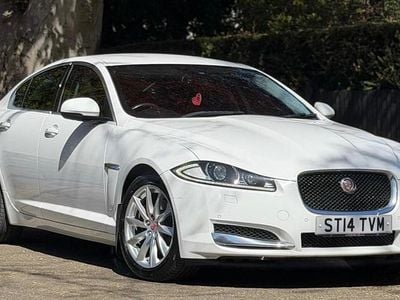 Begagnad Jaguar XF Premium Luxury 2014 Vit Sedan