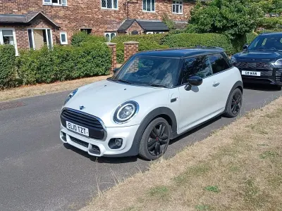 Used Mini Cooper Hatch 134 HP (98 kW) 2019 Silver Hatchback