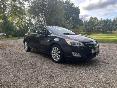 Used Vauxhall Astra Elite 125 HP (91 kW) 2011 Black Hatchback