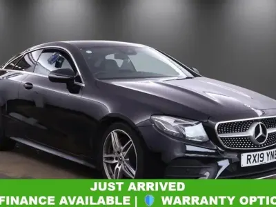Begagnad Mercedes E220 AMG line 194 HK (142 kW) 2019 Svart Sportkupé