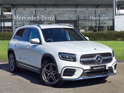 Mercedes GLB220