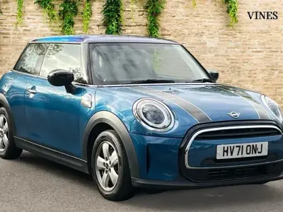 Used Mini Cooper Classic 136 HP (100 kW) 2021 Blue Hatchback