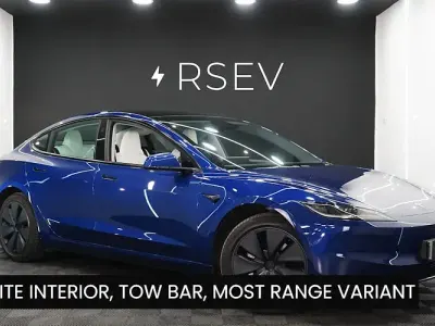 Używany Tesla Model 3 Long Range RWD 235 kW (320 KM) 2025 Sedan/Limuzyna