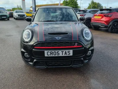 Used Mini Cooper S Hatch 189 HP (139 kW) 2019 Black Hatchback