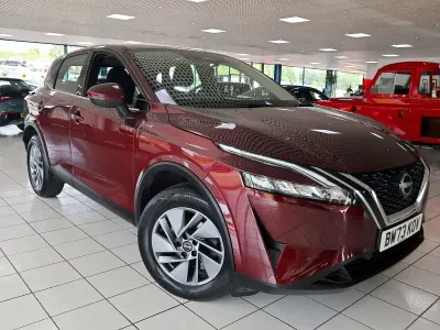 Used Nissan Qashqai Acenta Premium 158 HP (116 kW) 2023 Red SUV
