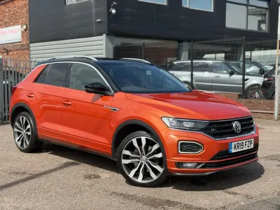 Begagnad VW T-Roc R-line 150 HK (110 kW) 2019 Orange SUV