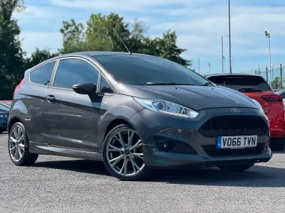 Used Ford Fiesta ST-Line 140 HP (102 kW) 2016 Grey Hatchback