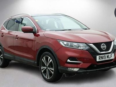 Used Nissan Qashqai N-Connecta 140 HP (102 kW) 2019 Red SUV