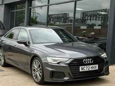 Usado Audi A6 Black Edition 2022 Cinzento Sedan