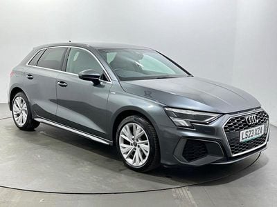 Begagnad Audi A3 Sportback e-tron S-Line 2023 Grå Halvkombi