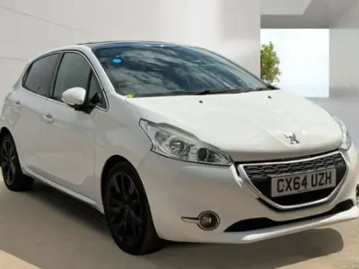 Used Peugeot 208 2014 White Hatchback