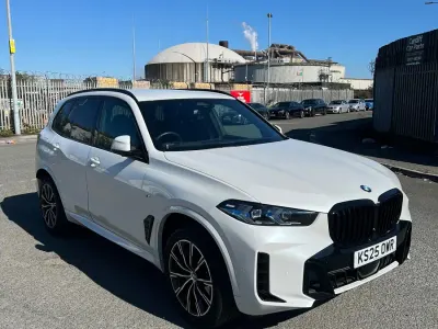 Begagnad BMW X5 M Sport 2025 Vit SUV