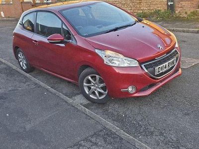Red Used 2014 Peugeot 208 Active Hatchback | £2,795 (Fair price)