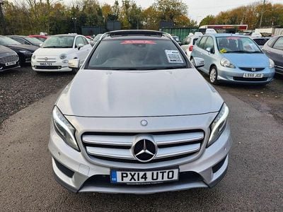 Mercedes GLA220
