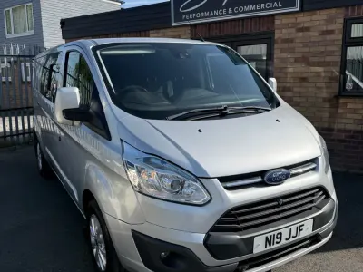 Usado Ford Transit Custom Limited 155 HP (114 kW) 2014 Prateado Van