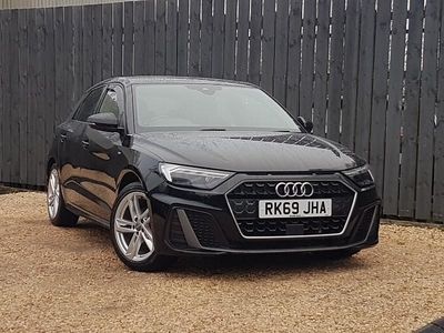 Usado Audi A1 S-Line 95 CV (69 kW) 2019 Negro SUV