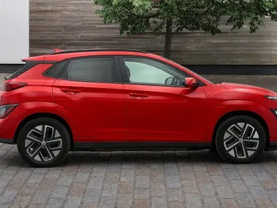 Used Hyundai Kona Premium 150 kW (204 HP) 2023 Red SUV